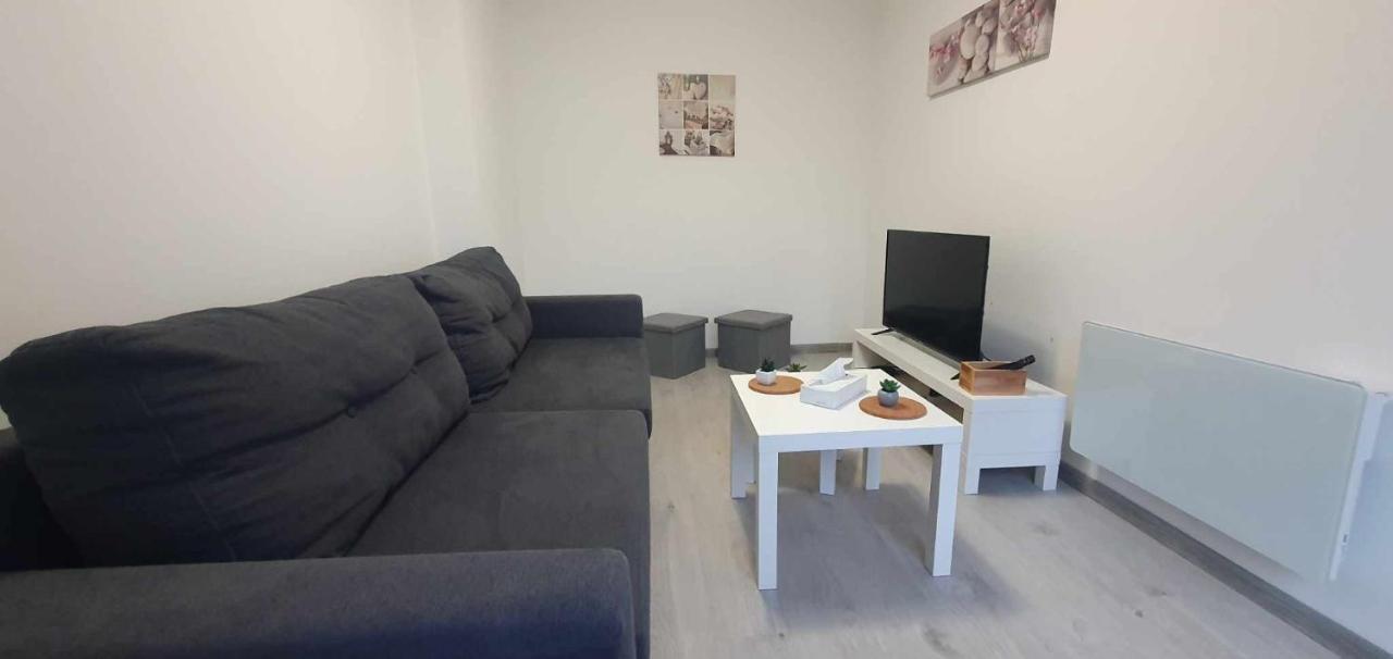 Maison A 500 M Du *